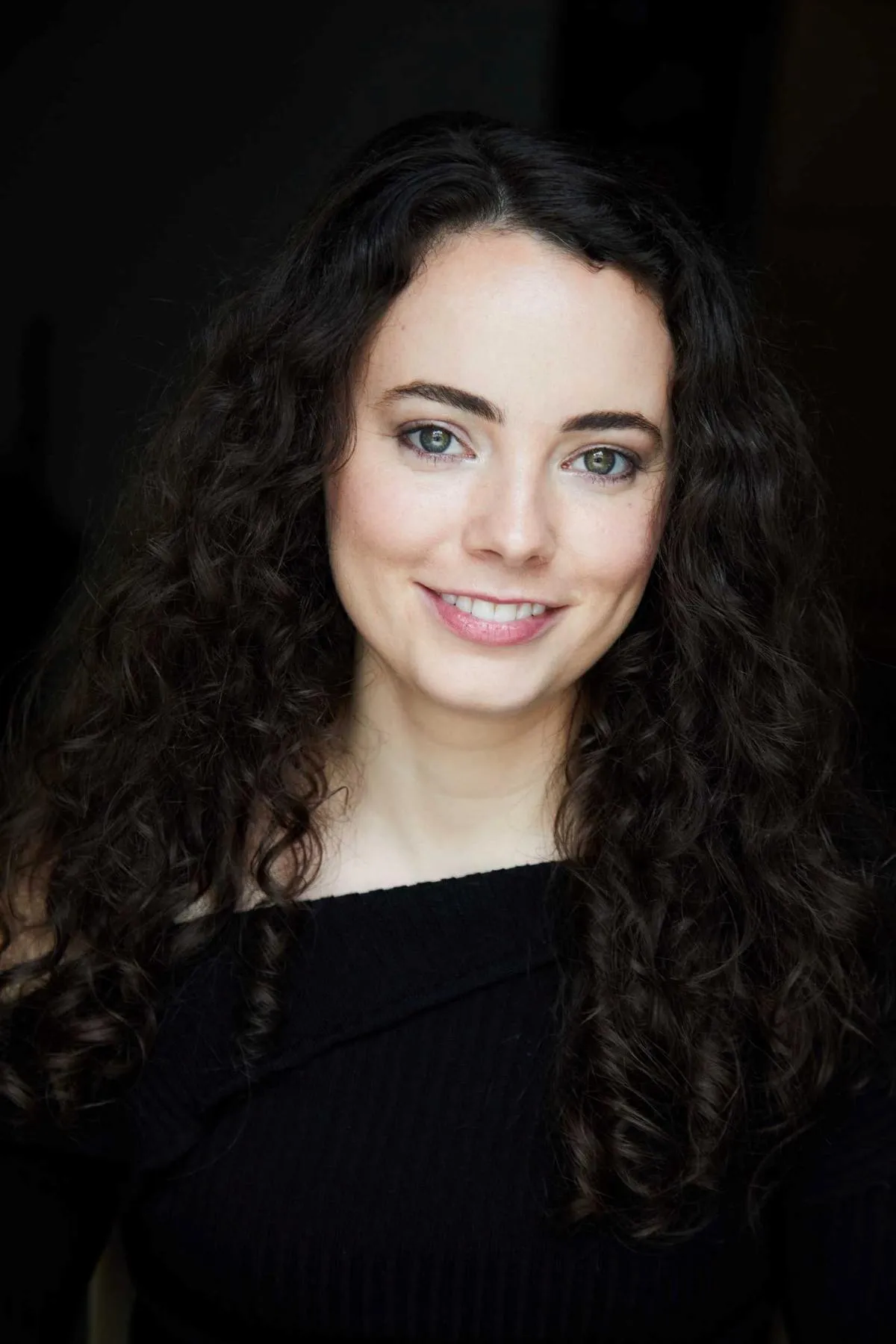 Portrait of Freya Tingley, head coach at Tingley's Acting Studio.